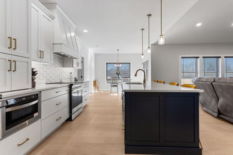 Tiny photo for 606 N Beacon Hill Circle, Urbana, IL 61802 (MLS # 12572775)