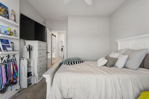 Tiny photo for 606 N Beacon Hill Circle, Urbana, IL 61802 (MLS # 12572775)