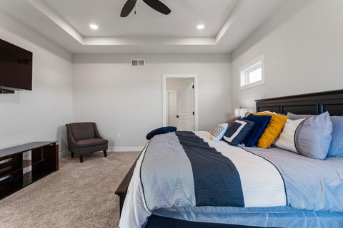 Tiny photo for 606 N Beacon Hill Circle, Urbana, IL 61802 (MLS # 12572775)