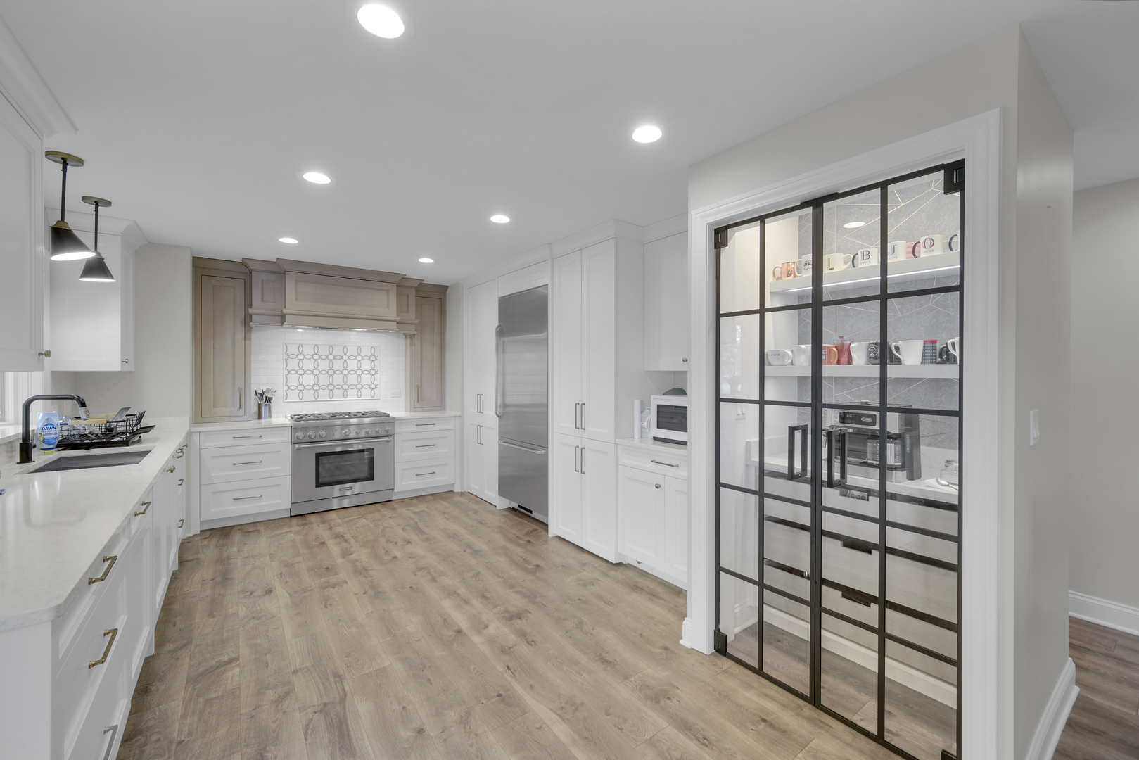 3901 White Eagle Drive