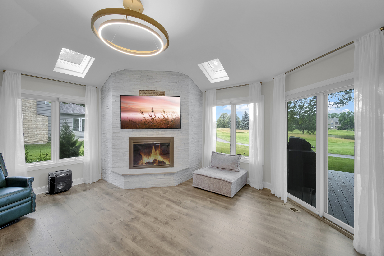 3901 White Eagle Drive