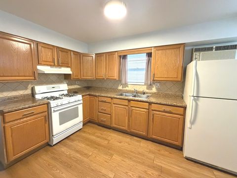 Tiny photo for 1617 N 35th Avenue, Melrose Park, IL 60160 (MLS # 12675899)