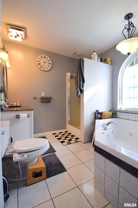 Tiny photo for 10341 N Puckett Lane, Mt Vernon, IL 62864 (MLS # EB460187)