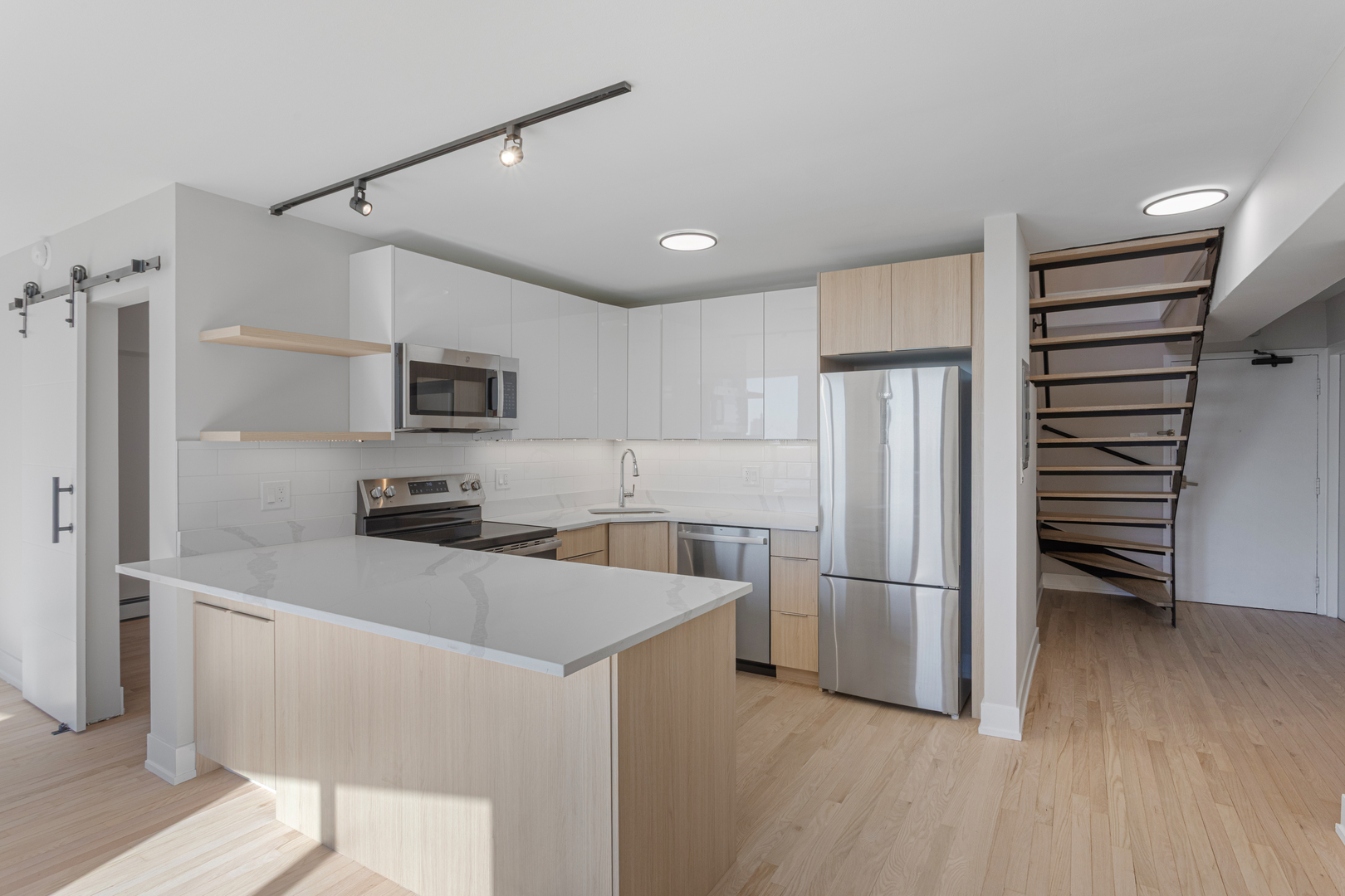 6166 N Sheridan Road 2K
