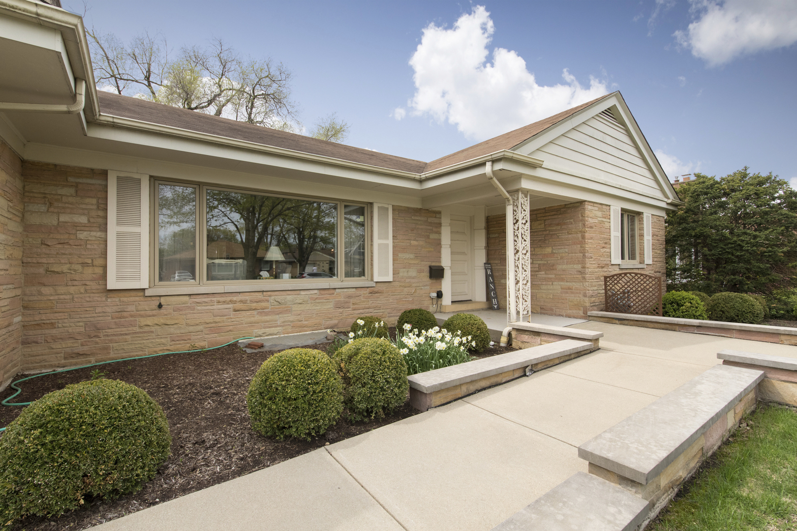 2001 Woodland Avenue