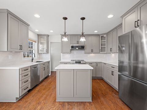 Tiny photo for 1320 Ferndale Avenue, Highland Park, IL 60035 (MLS # 12517587)