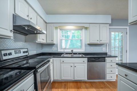Tiny photo for 2611 34th Avenue Court, Rock Island, IL 61201 (MLS # 12754868)