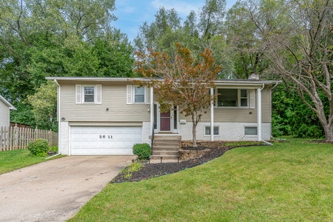 Photo of 2611 34th Avenue Court, Rock Island, IL 61201 (MLS # 12754868)