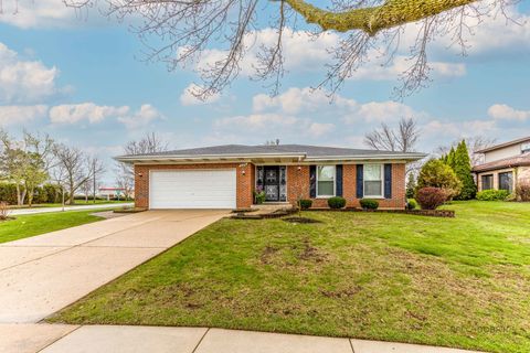 Tiny photo for 1128 Aegean Drive, Schaumburg, IL 60193 (MLS # 12612590)