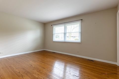 Tiny photo for 1128 Aegean Drive, Schaumburg, IL 60193 (MLS # 12612590)
