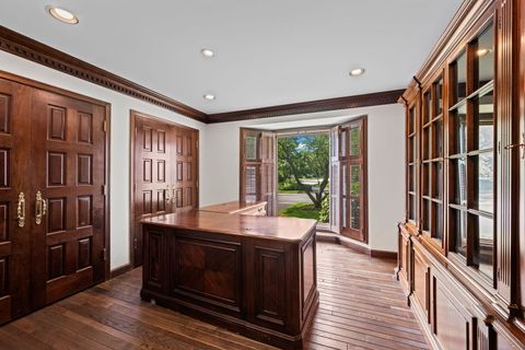 Tiny photo for 1653 N Belmont Court, Arlington Heights, IL 60004 (MLS # 12684661)