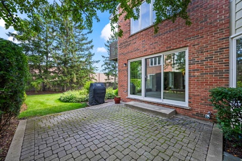 Tiny photo for 1653 N Belmont Court, Arlington Heights, IL 60004 (MLS # 12684661)