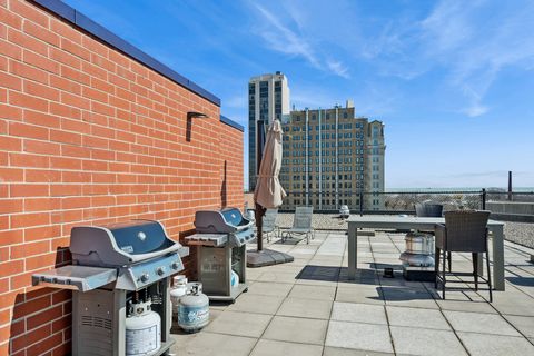 Tiny photo for 350 W BELDEN Avenue #403, Chicago, IL 60614 (MLS # 12599390)