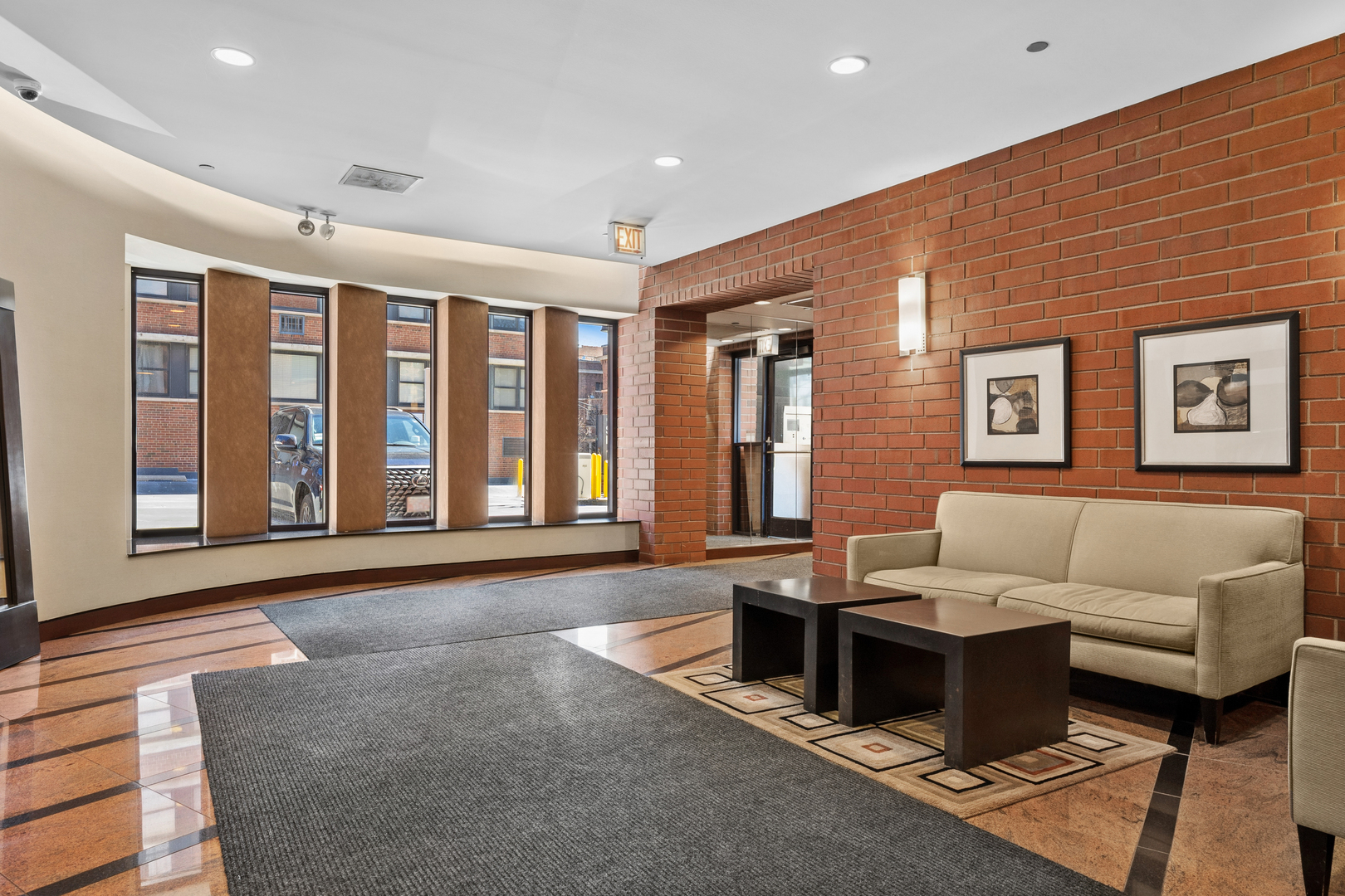 350 W BELDEN Avenue 403