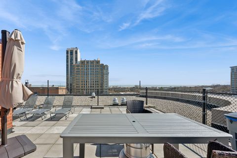 Tiny photo for 350 W BELDEN Avenue #403, Chicago, IL 60614 (MLS # 12599390)