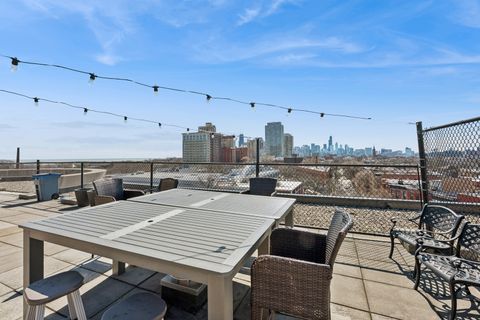 Tiny photo for 350 W BELDEN Avenue #403, Chicago, IL 60614 (MLS # 12599390)