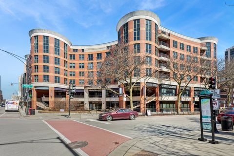 Photo of 350 W BELDEN Avenue #403, Chicago, IL 60614 (MLS # 12599390)