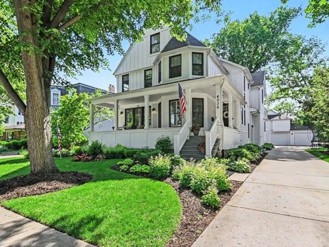 Photo of 4036 Grand Avenue, Western Springs, IL 60558 (MLS # 12652786)