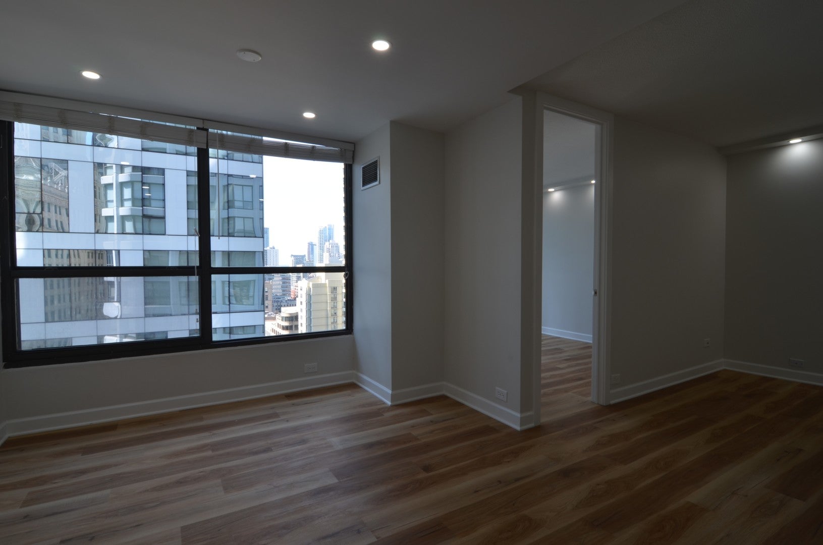 405 N Wabash Avenue 1305