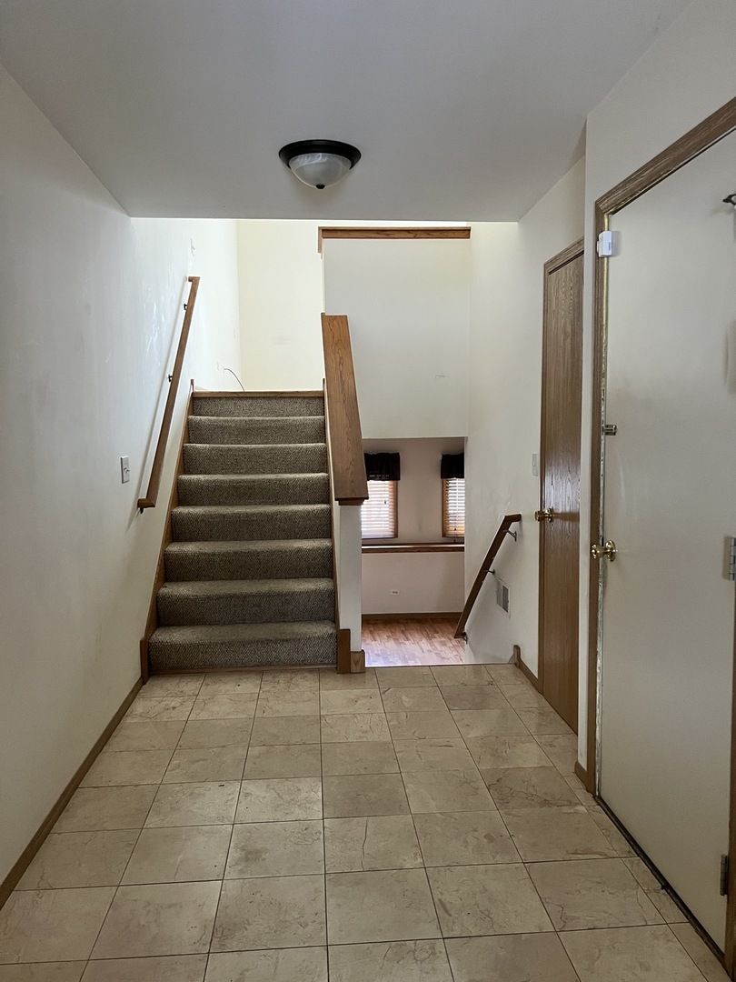 8256 W Chestnut Court