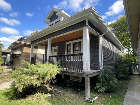 Tiny photo for 7821 S Oglesby Avenue, Chicago, IL 60649 (MLS # 12520815)