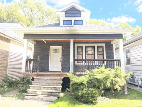 7821 S Oglesby Avenue Chicago IL 60649
