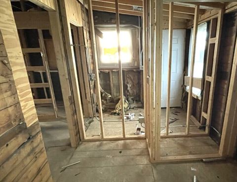 Tiny photo for 7821 S Oglesby Avenue, Chicago, IL 60649 (MLS # 12520815)