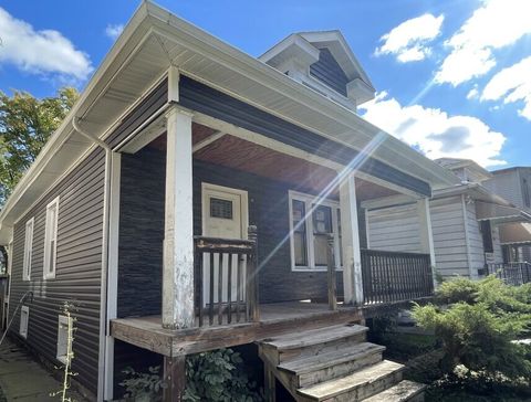 Tiny photo for 7821 S Oglesby Avenue, Chicago, IL 60649 (MLS # 12520815)