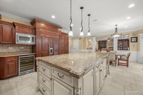 Tiny photo for 434 W Benton Avenue, Naperville, IL 60540 (MLS # 12611388)