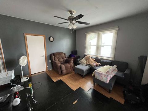 Tiny photo for 717 W England Street, Taylorville, IL 62568 (MLS # 12492837)