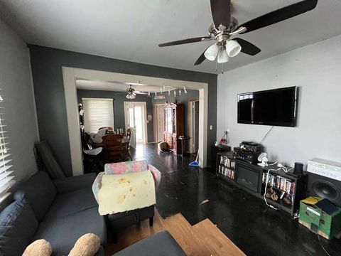 Tiny photo for 717 W England Street, Taylorville, IL 62568 (MLS # 12492837)