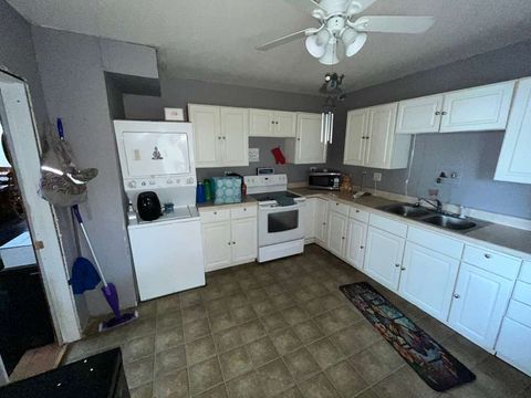 Tiny photo for 717 W England Street, Taylorville, IL 62568 (MLS # 12492837)