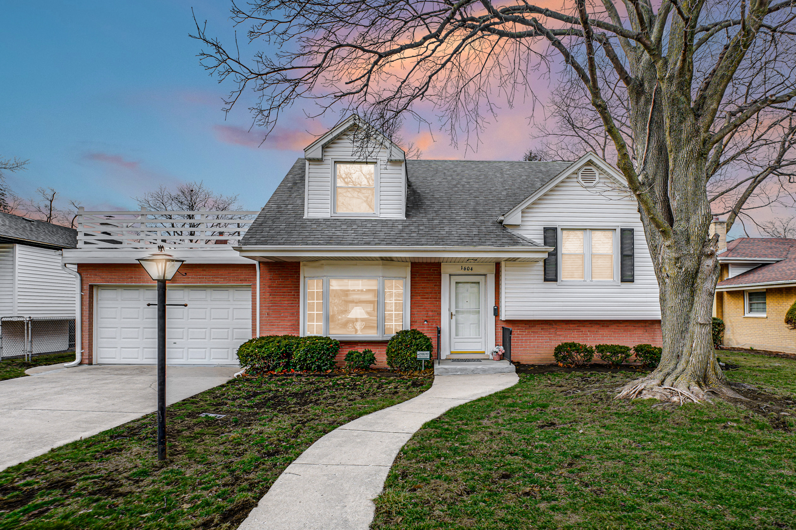Properties 1 1604 S Greenwood Avenue