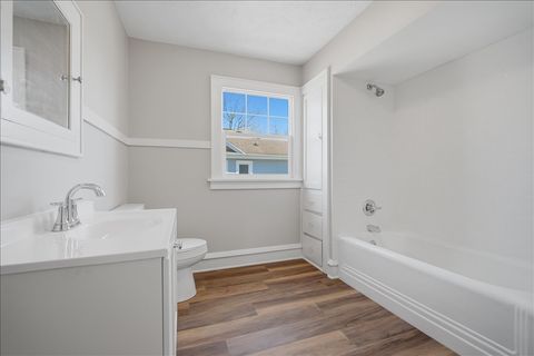 Tiny photo for 503 E Chestnut Street, Bloomington, IL 61701 (MLS # 12604364)