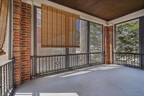 Tiny photo for 503 E Chestnut Street, Bloomington, IL 61701 (MLS # 12604364)