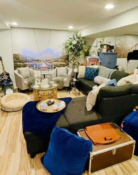 Tiny photo for 9321 S Avers Avenue, Evergreen Park, IL 60805 (MLS # 12446852)