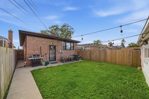 Tiny photo for 12631 S Justine Street, Calumet Park, IL 60827 (MLS # 12744355)
