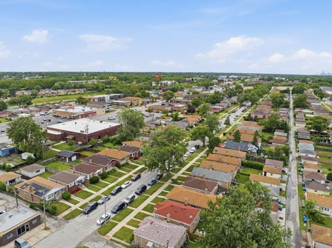 Tiny photo for 12631 S Justine Street, Calumet Park, IL 60827 (MLS # 12744355)