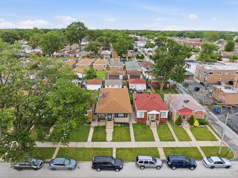 Tiny photo for 12631 S Justine Street, Calumet Park, IL 60827 (MLS # 12744355)