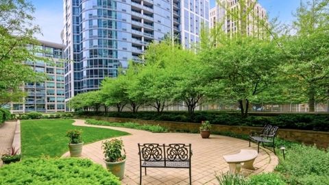 Tiny photo for 1250 S Indiana Avenue #802, Chicago, IL 60605 (MLS # 12473109)