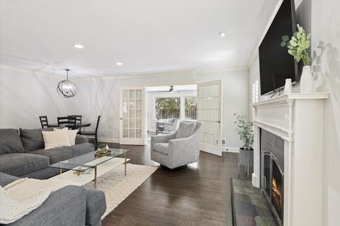 Tiny photo for 271 Sunset Avenue, Glen Ellyn, IL 60137 (MLS # 12565014)