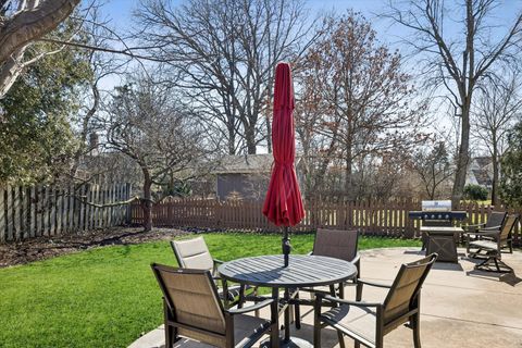 Tiny photo for 271 Sunset Avenue, Glen Ellyn, IL 60137 (MLS # 12565014)