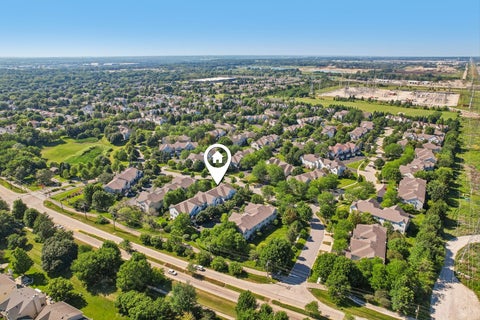 Tiny photo for 6064 Delaney Drive #5103, Hoffman Estates, IL 60192 (MLS # 12706903)