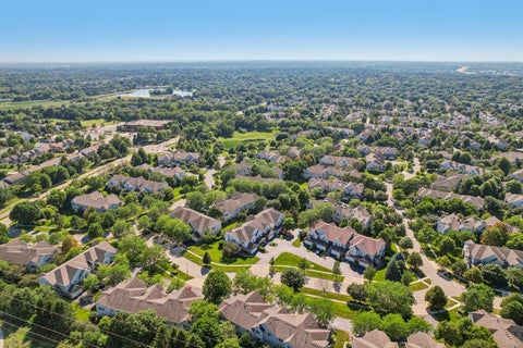 Tiny photo for 6064 Delaney Drive #5103, Hoffman Estates, IL 60192 (MLS # 12706903)