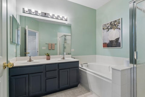 Tiny photo for 6064 Delaney Drive #5103, Hoffman Estates, IL 60192 (MLS # 12706903)