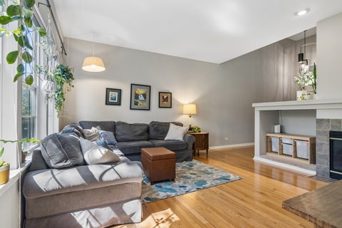 Tiny photo for 6064 Delaney Drive #5103, Hoffman Estates, IL 60192 (MLS # 12706903)