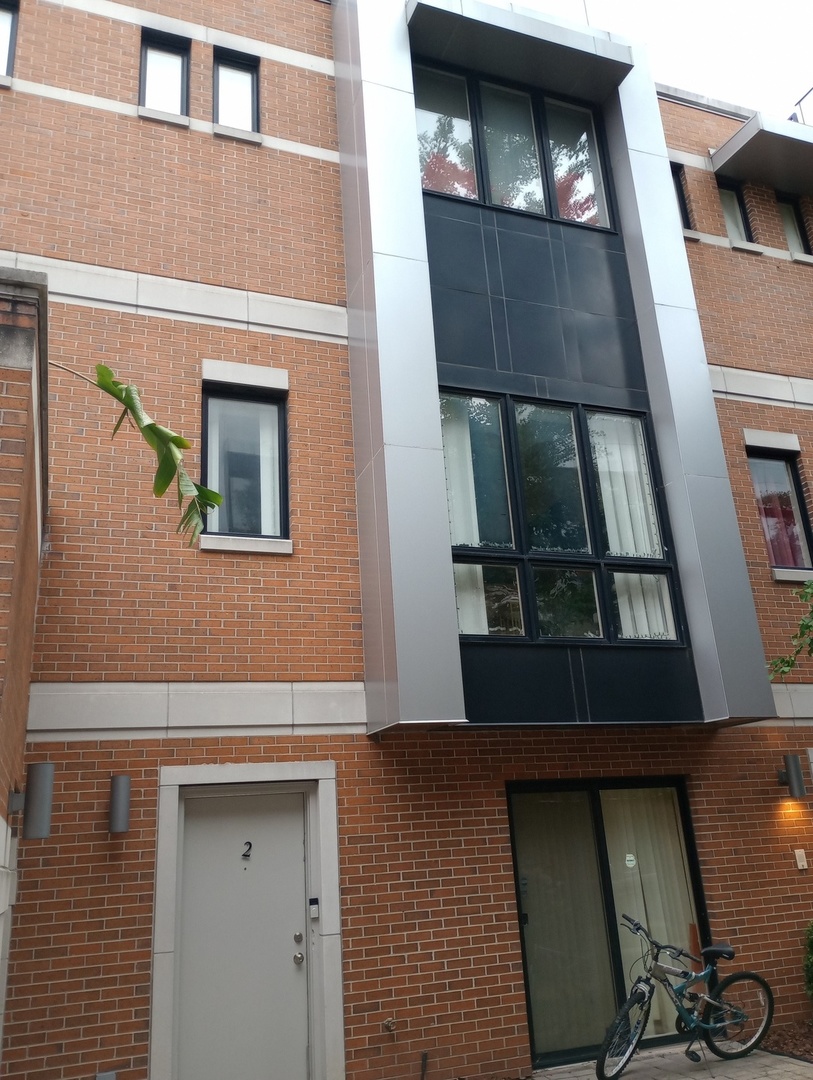2225 W Madison Street 2