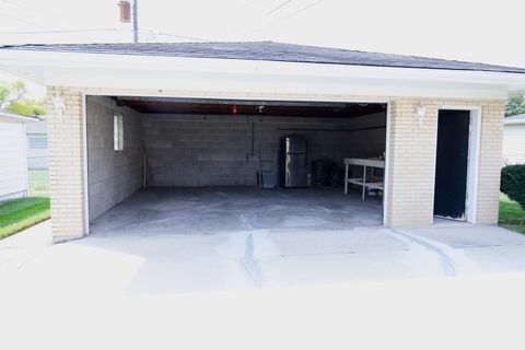 Tiny photo for 618 Marquette Avenue, Calumet City, IL 60409 (MLS # 12477154)