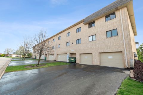 Tiny photo for 15705 Old Orchard Court #2S, Orland Park, IL 60462 (MLS # 12618748)