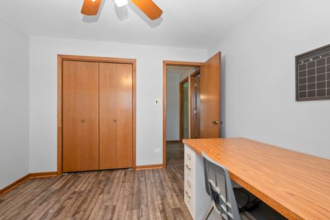 Tiny photo for 15705 Old Orchard Court #2S, Orland Park, IL 60462 (MLS # 12618748)